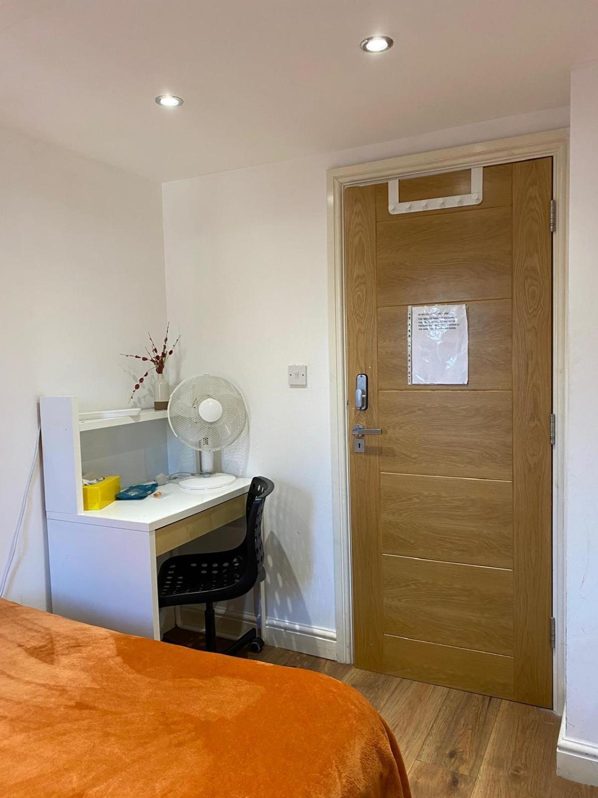 Fabulous Private Bedrooms Near Euston Station, Londres