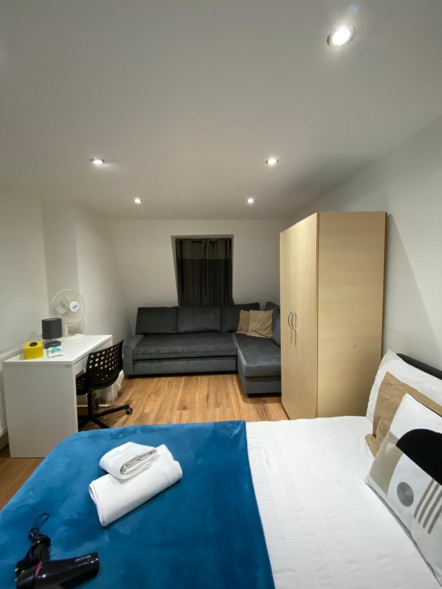 Fabulous Private Bedrooms Near Euston Station, Habitación en casa particular Londres