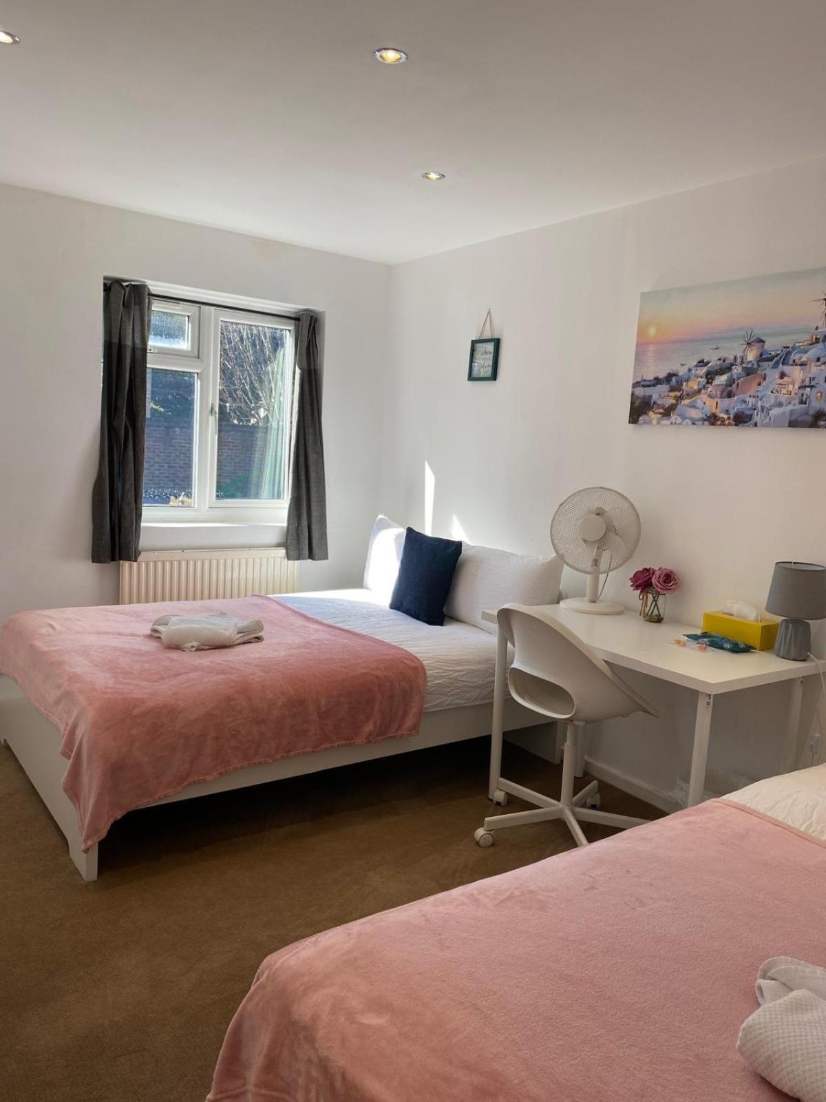 Fabulous Private Bedrooms Near Euston Station, Londres