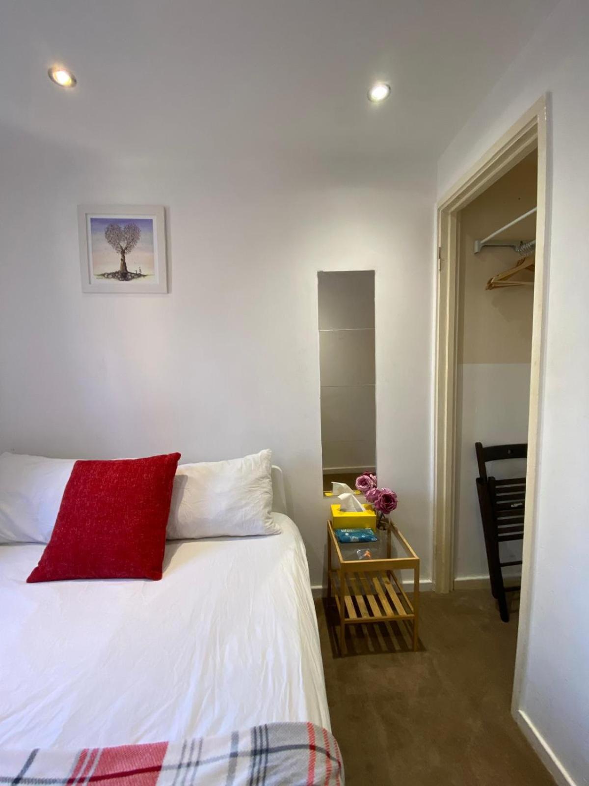 Habitación en casa particular Fabulous Private Bedrooms Near Euston Station, *